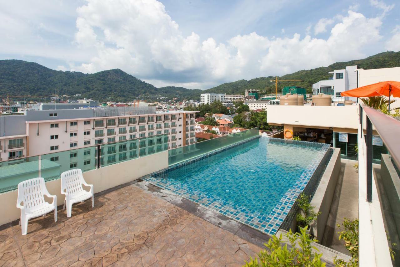 Hemingways Silk Hotel Patong Bagian luar foto